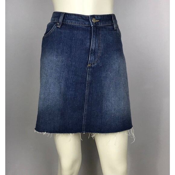 H&M Divided Medium Wash Frayed Denim Mini Skirt Size 12 NWT - Picture 1 of 8